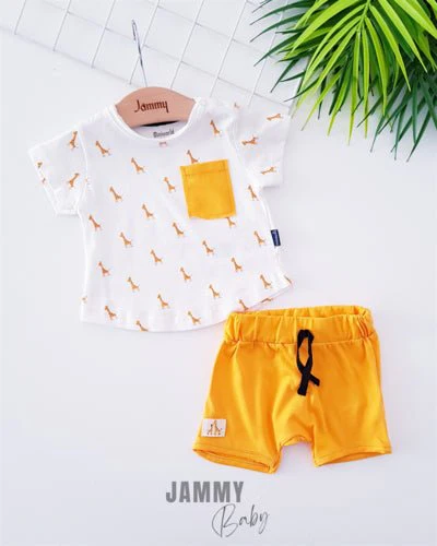 Ensemble bébé garçon été t-shirt et short imprimé girafe