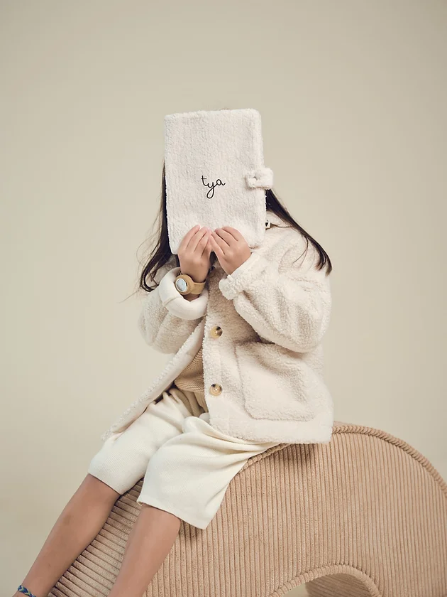 Atelier wagram – Protège carnet de santé Moumoute blanc – Image 3