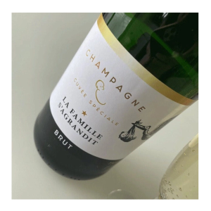 La vie en magenta – Etiquette bouteille La famille s’agrandit