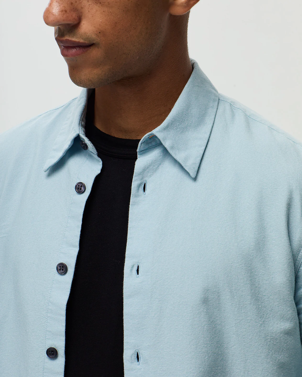 HUGUES - Bleu Azur – Image 3