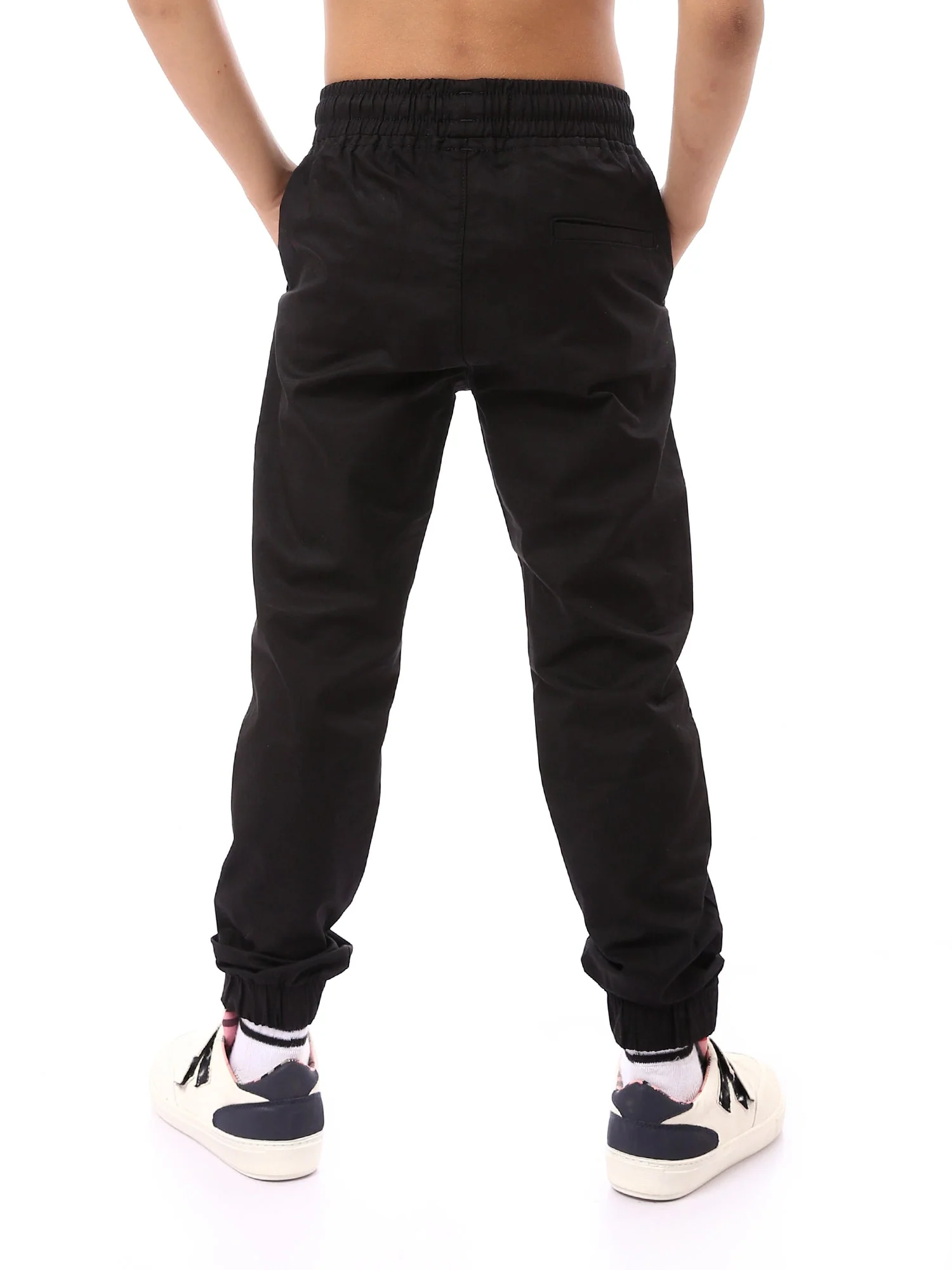 Pantalon de survêtement pour garçon avec taille élastique, au design pratique et confortable – JOG23SGBS24246TB1 – Image 6