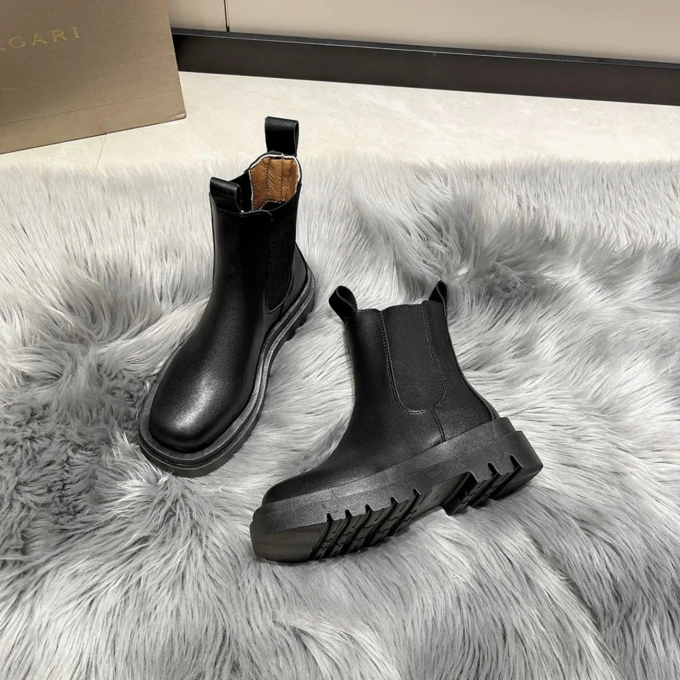 Bottes Femme Luxueuses et Modernes avec Semelle Épaisse – Look Puissant et Tendance – Image 8