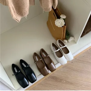 Chaussure Femme Classique à Semelle Basse – Design Moderne et Élégant