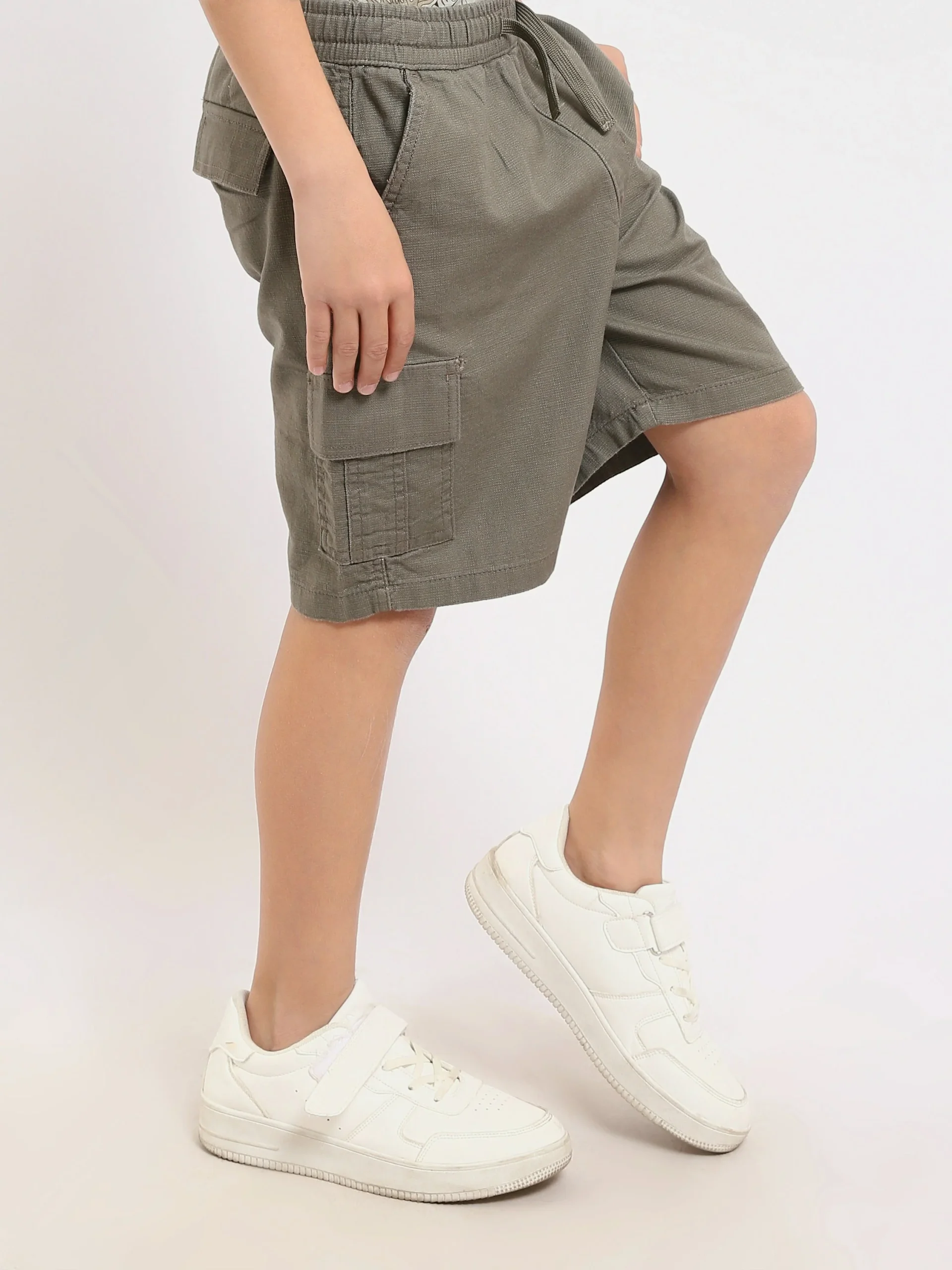 Short cargo garçon avec taille élastique et cordon – SHR24SGBC23168TB1 – Image 5