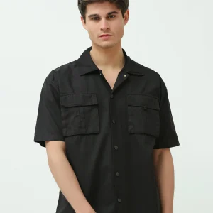 Chemise homme noire avec poches avant style moderne - SSH24SEER19454TM1