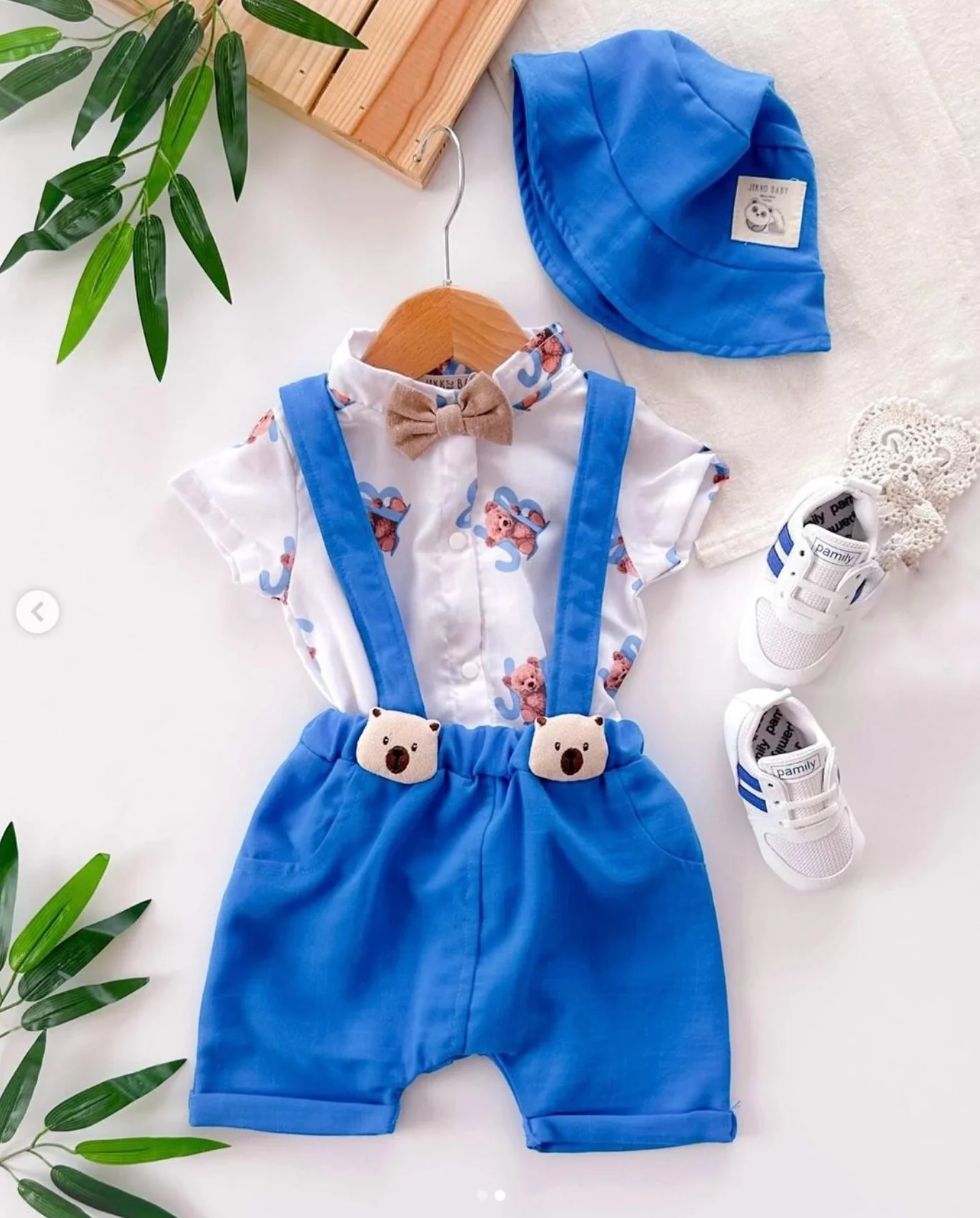Ensemble Bébé Salopette et Chemise avec Chapeau Motif Ourson – Image 4