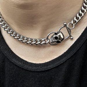 Collier chaine gothique