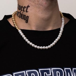 Collier de perle blanche homme