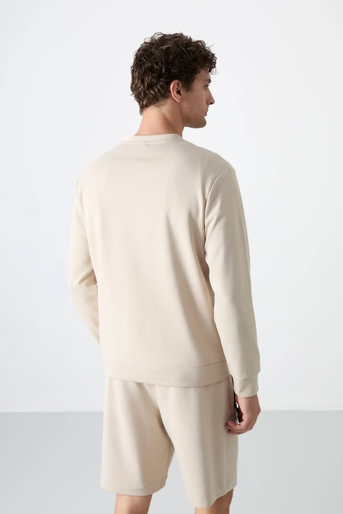 sweatshirt homme col rond confort basic- 88053 – Image 6