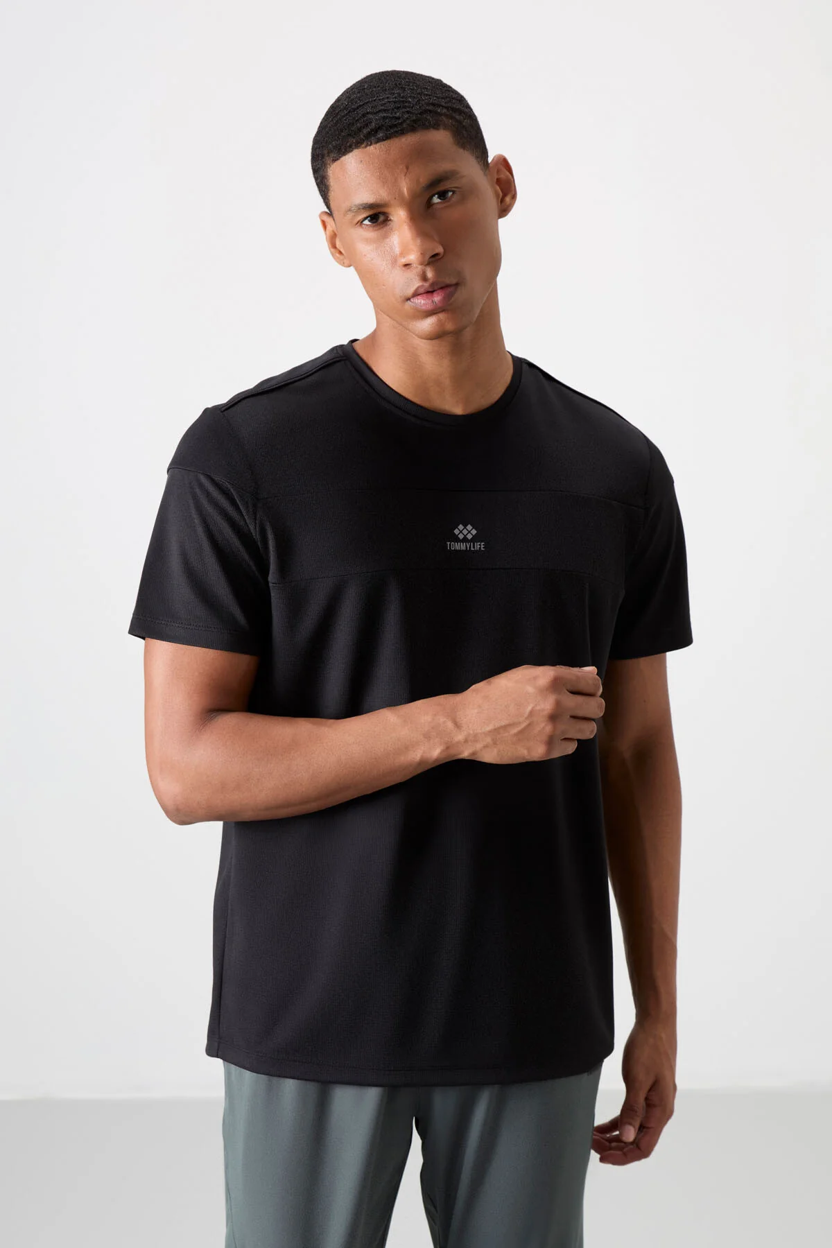 T-shirt homme performance respirant en polyester stretch - 88396 – Image 2