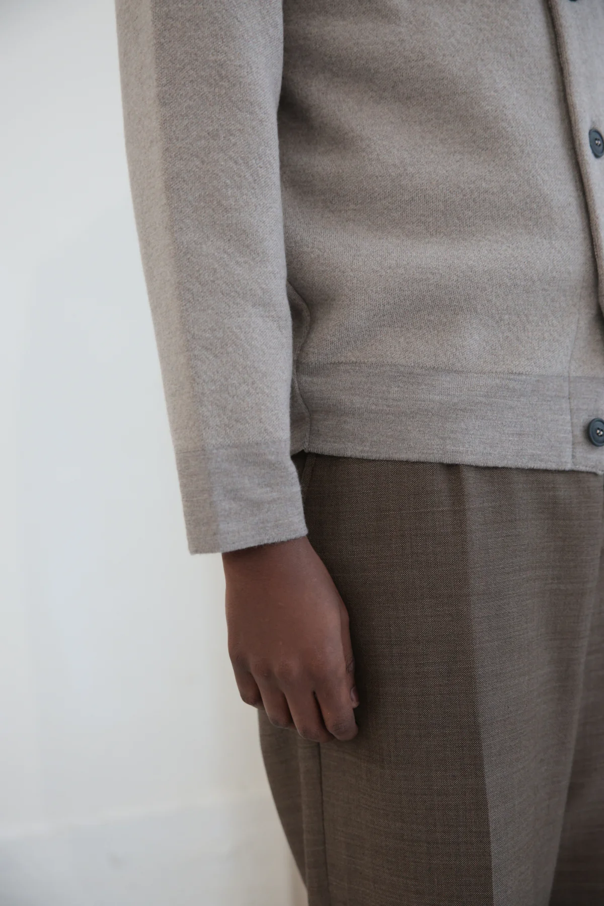 Cardigan COPA Sand – Image 5