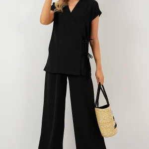 Ensemble femme à manches courtes avec lacets en ayrobin 6741