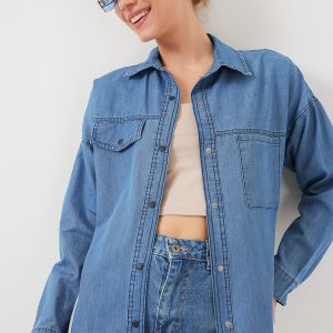 Chemise femme en denim avec détail au dos 20305
